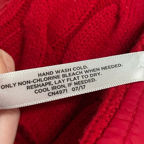 TALBOTS Red Wool Blend Scarf Wrap Cable Knit lamb’s wool blend - Picture 4 of 8